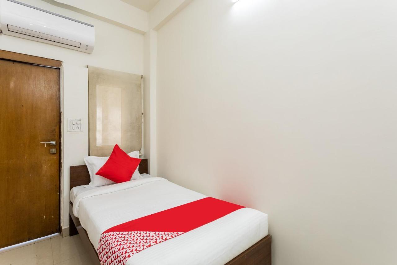 Capital O 47403 Hotel Manjeet Bhopal Exterior photo