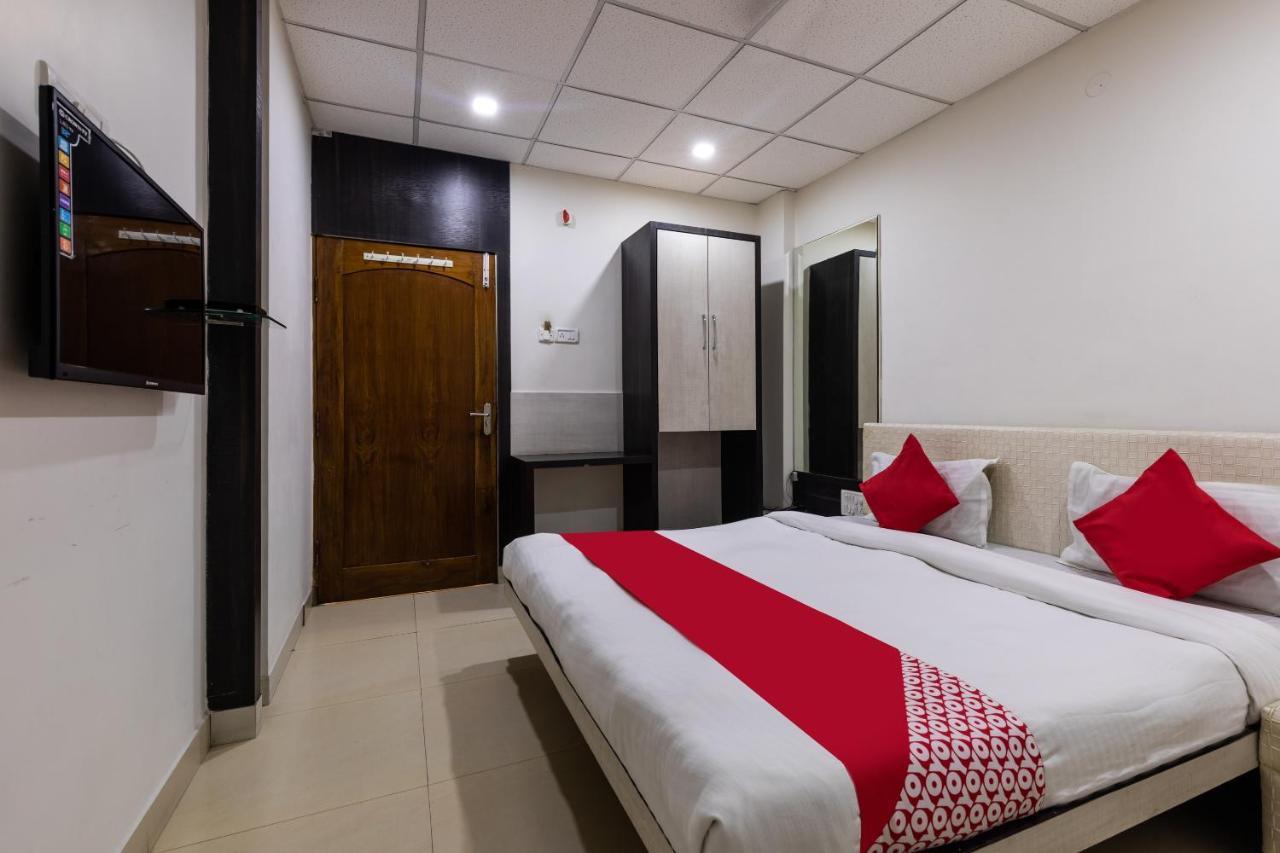 Capital O 47403 Hotel Manjeet Bhopal Exterior photo